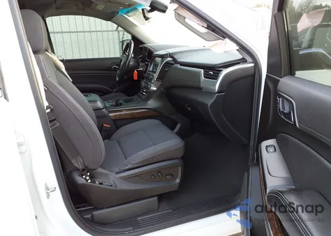 2020 Chevrolet Suburban 2Wd Ls z USA, uszkodzony, nr VIN 1GNSCGKC5LR110095